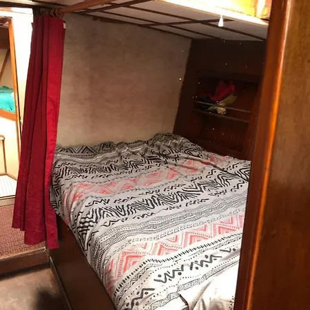 ספינת מלון Tanimara *